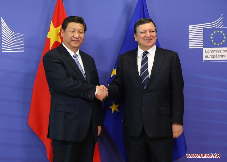 EU, China to increase cooperation in regional and global issues - ảnh 1